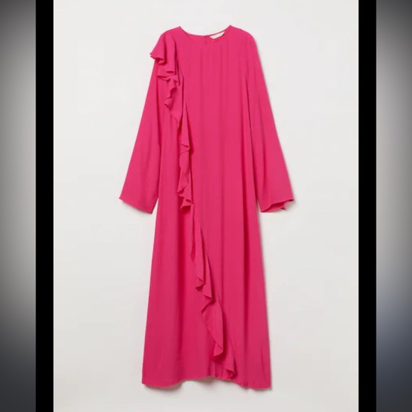 H&M Dresses & Skirts - H&M Long Sleeve Pink Dress w Ruffle